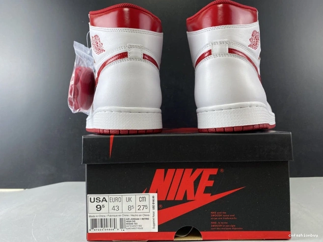 (2017) Retro 1 Red 555088-103 Jordan Air Metallic 0716